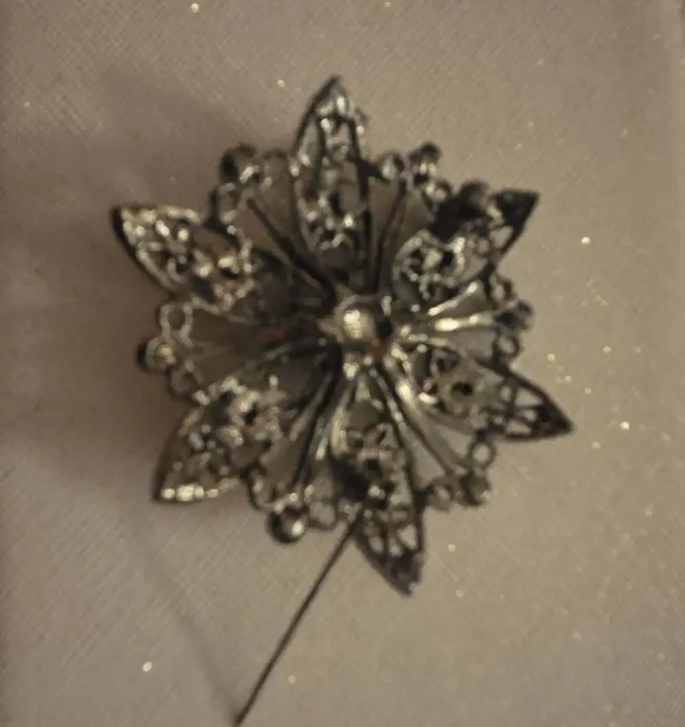 Vintage Silver Tone Filigree Rhinestone Flower Brooch Pin